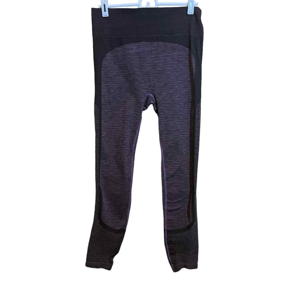 Gap Fit Purple and Black Capri Leggings with Netting Detail Size M - Picture 1 of 7